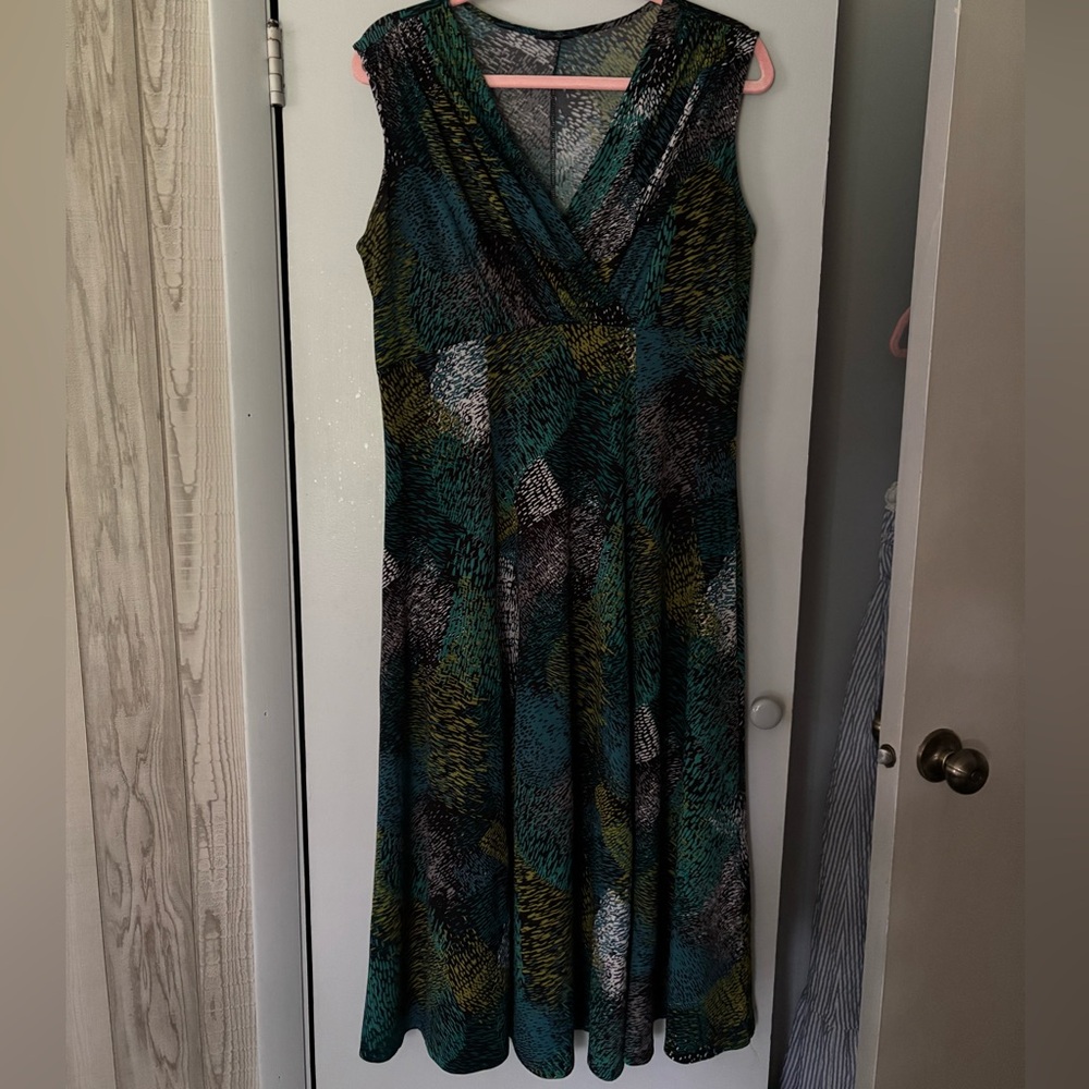 Women’s midi dress